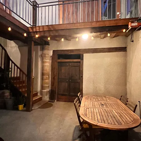 Le Patio De *